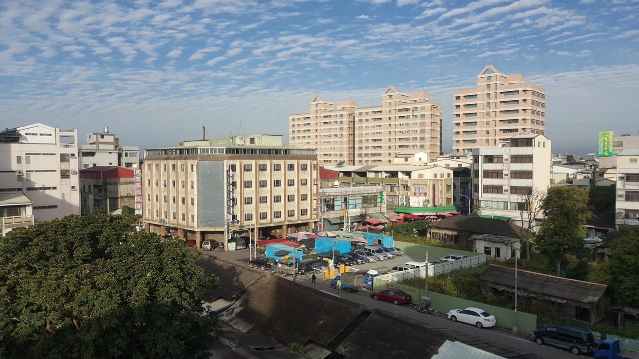 他里霧ta Li Woo Hotel Tounan Kültér fotó